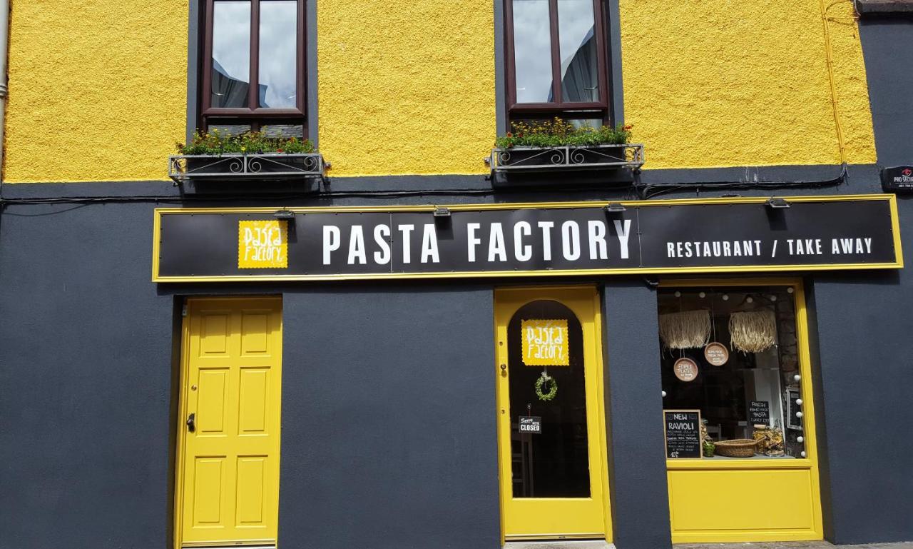 Pasta Factory Guest Rooms Galway Exterior foto